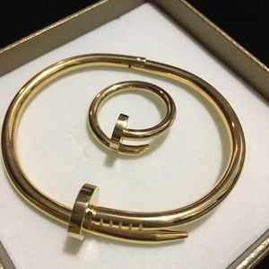 Fashion jewellery nail inspired